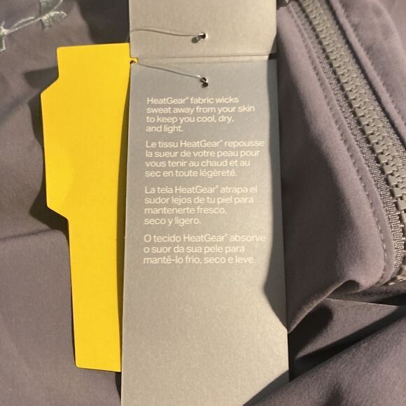 Under Armour Women’s Heat Resistant Full Zip Jacket Sz S NWT - Picture 11 of 11